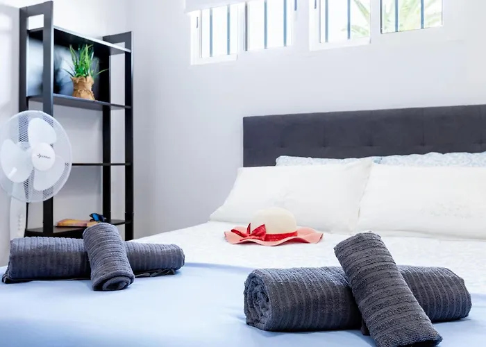 Appartement 2a Cozy Flores With Pool