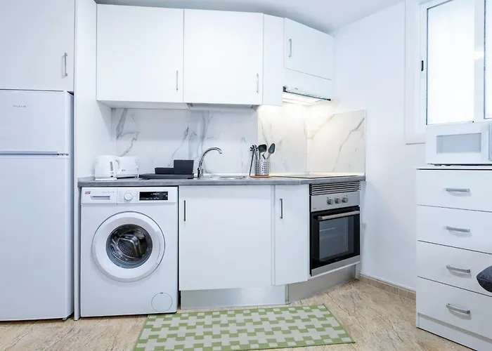 아파트 2a Cozy Flores With Pool